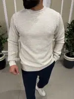 Мъжки бежов пуловер с обло деколте-Елегантен и удобен избор - Image 2